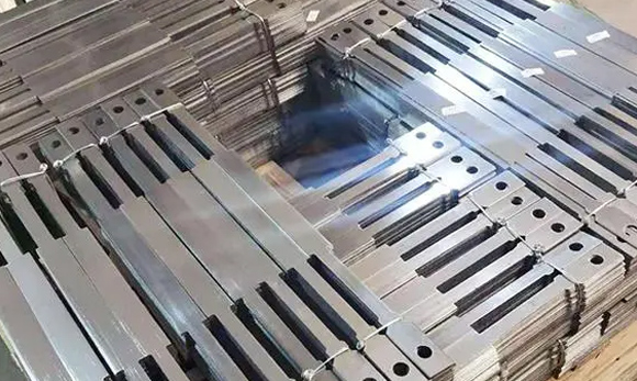 國內(nèi)產(chǎn)能迫近天花板疊加歐洲能源成本高企 電解鋁價格易漲難跌？【機構(gòu)研報】